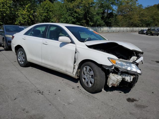 4T1BF3EKXAU569284 - 2010 TOYOTA CAMRY BASE WHITE photo 4