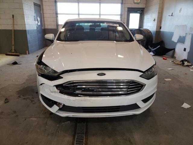 3FA6P0HD4JR222898 - 2018 FORD FUSION SE WHITE photo 5