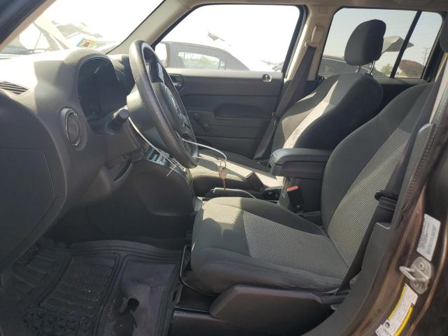 1C4NJPBA8GD717041 - 2016 JEEP PATRIOT SPORT GRAY photo 7