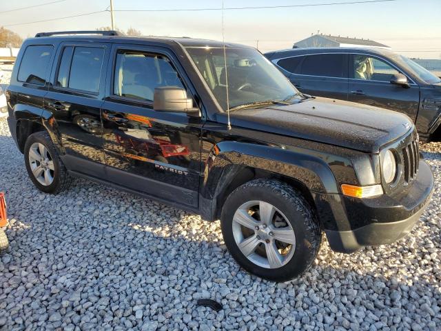 1C4NJRFB9FD154501 - 2015 JEEP PATRIOT LATITUDE BLACK photo 4