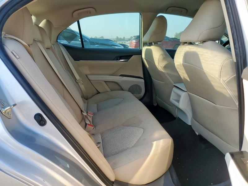 4T1B11HK6KU289670 - 2019 TOYOTA CAMRY L Gümüş foto 10