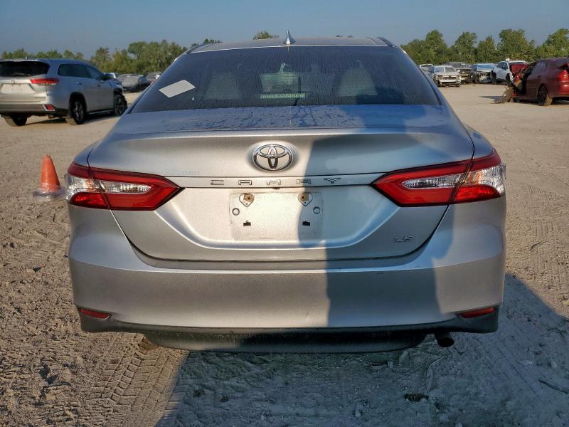 4T1B11HK6KU289670 - 2019 TOYOTA CAMRY L Gümüş foto 6