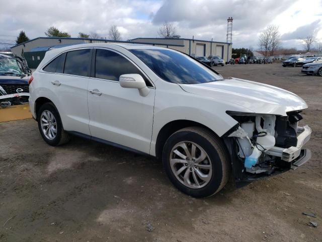 5J8TB4H33JL023240 - 2018 ACURA RDX WHITE photo 4