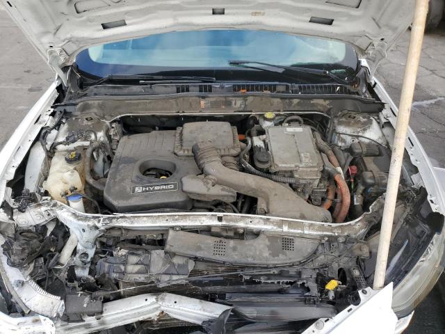 3FA6P0LU2KR207776 - 2019 FORD FUSION SE WHITE photo 11