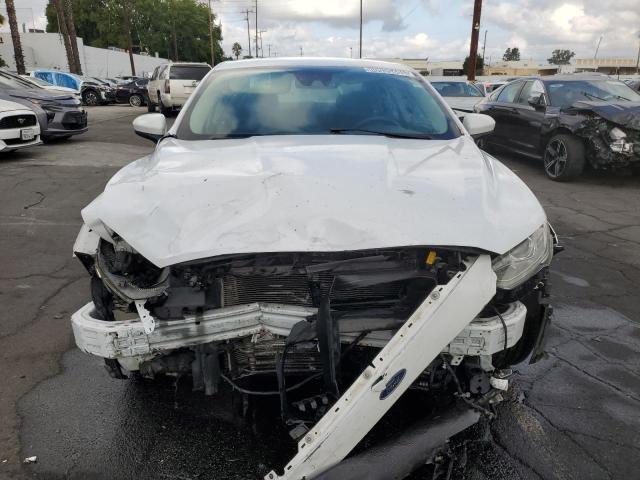 3FA6P0LU2KR207776 - 2019 FORD FUSION SE WHITE photo 5