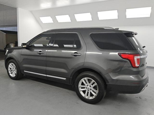 1FM5K7D87HGC22056 - 2017 FORD EXPLORER XLT Szary zdjęcie 2