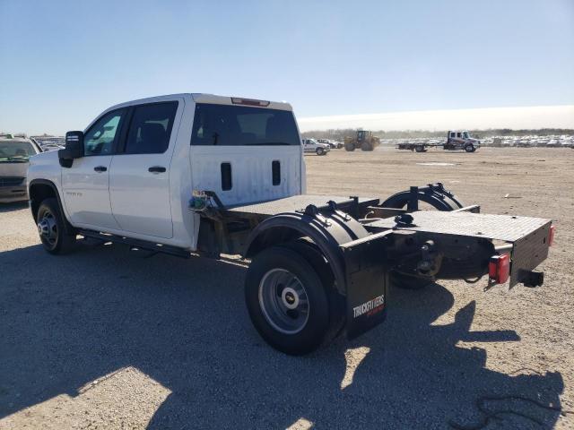 1GC4WREY8LF339917 - 2020 CHEVROLET SILVERADO C3500 WHITE photo 2