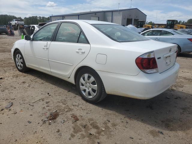 4T1BE32K35U011757 - 2005 TOYOTA CAMRY LE WHITE photo 2