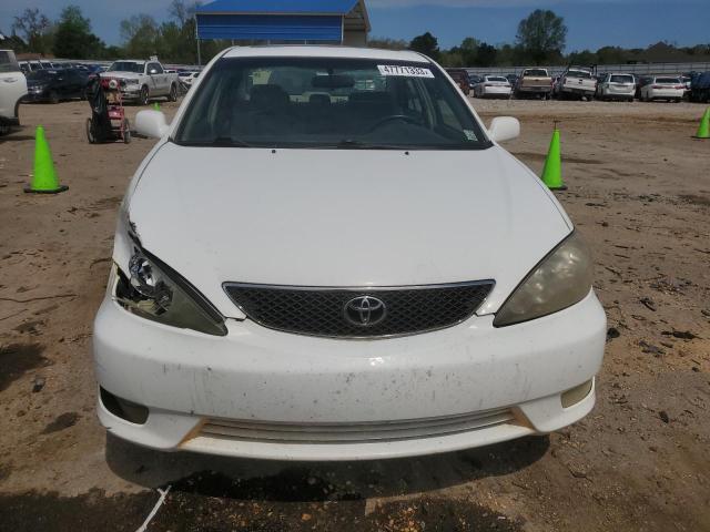 4T1BE32K35U011757 - 2005 TOYOTA CAMRY LE WHITE photo 5