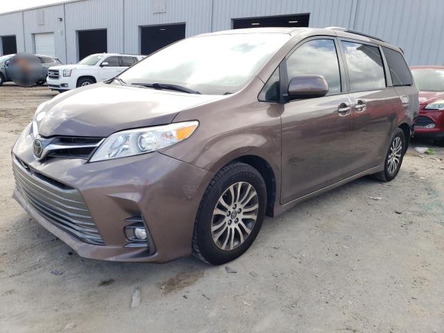 2019 TOYOTA SIENNA XLE, 