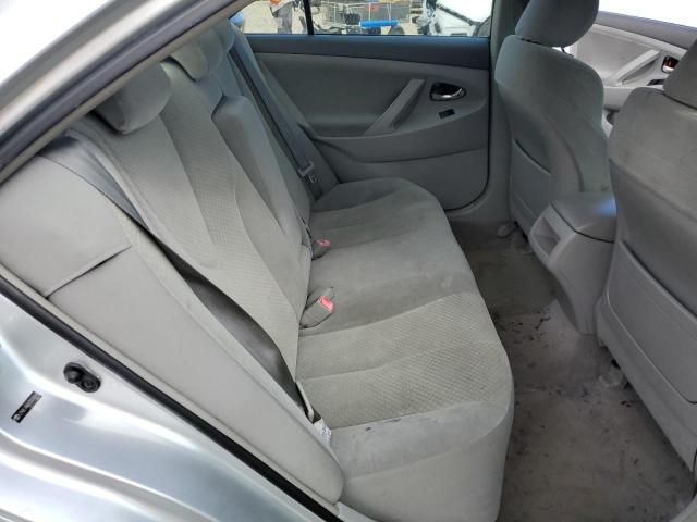 JTNBE46K473070065 - 2007 TOYOTA CAMRY CE ვერცხლისფერი ფოტო 10