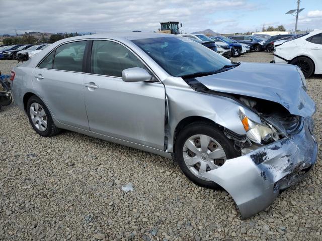 JTNBE46K473070065 - 2007 TOYOTA CAMRY CE ვერცხლისფერი ფოტო 4