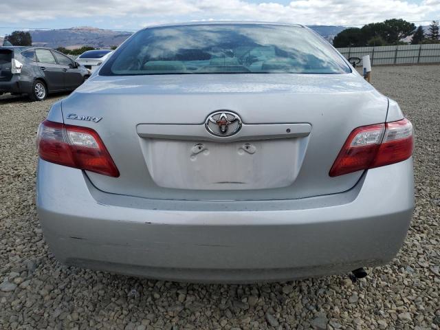 JTNBE46K473070065 - 2007 TOYOTA CAMRY CE ვერცხლისფერი ფოტო 6