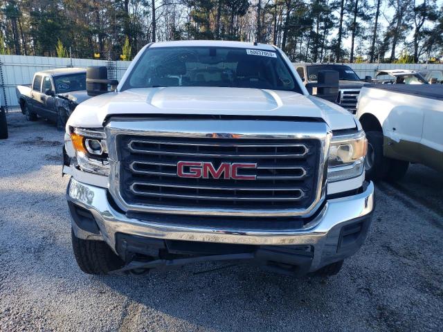 1GT11REG1JF181880 - 2018 GMC SIERRA C2500 HEAVY DUTY WHITE photo 5