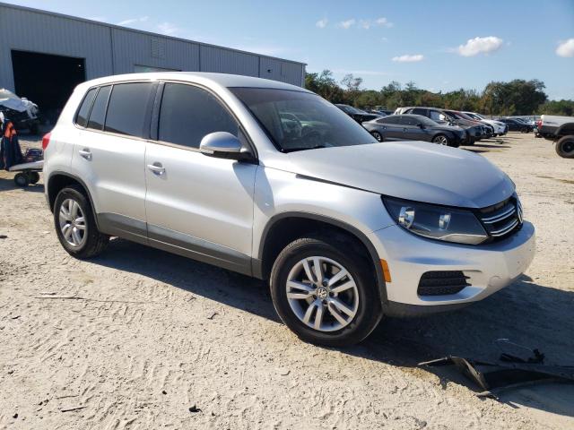 WVGAV3AX9EW592677 - 2014 VOLKSWAGEN TIGUAN S SILVER photo 4