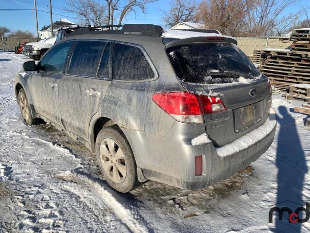 4S4BRBKC1A3352744 - 2010 SUBARU OUTBACK 2.5I LIMITED SILVER photo 2