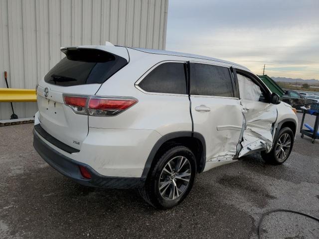 5TDKKRFHXGS172774 - 2016 TOYOTA HIGHLANDER XLE WHITE photo 3