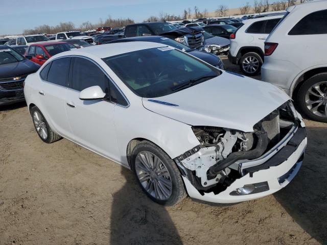 1G4PP5SK8D4226514 - 2013 BUICK VERANO WHITE photo 4