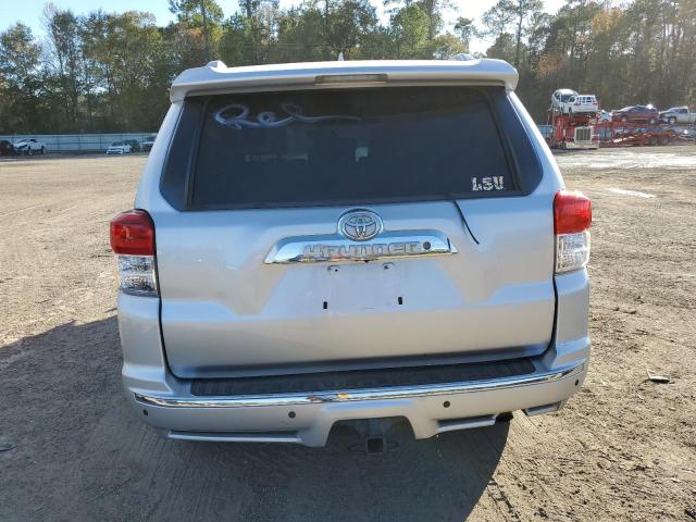 JTEZU5JR5B5020493 - 2011 TOYOTA 4RUNNER SR5 SILVER photo 6