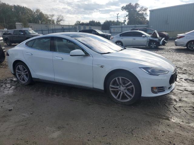 5YJSA1H17EFP60864 - 2014 TESLA MODEL S WHITE photo 4