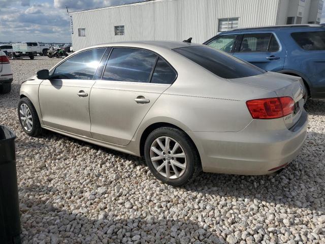 3VWD07AJ4EM304886 - 2014 VOLKSWAGEN JETTA SE TAN photo 2