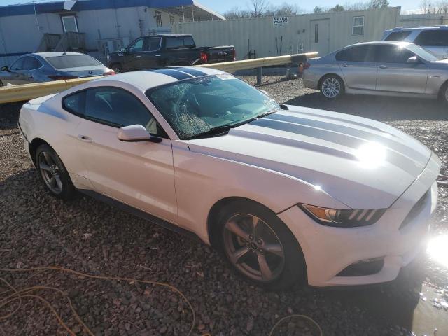 1FA6P8AM8G5302290 - 2016 FORD MUSTANG WHITE photo 4