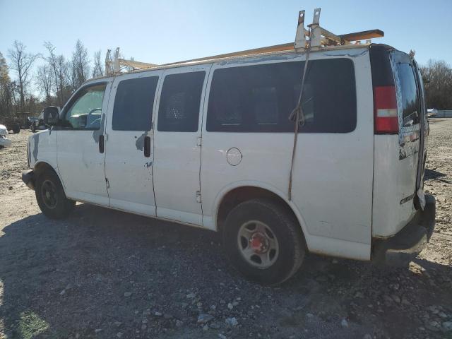 1GBFG15T771130347 - 2007 CHEVROLET EXPRESS G1 WHITE photo 2