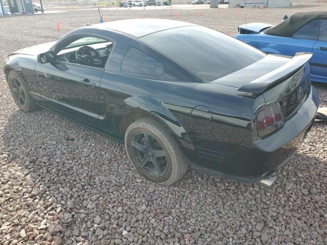 1ZVFT82H255236563 - 2005 FORD MUSTANG GT BLACK photo 2