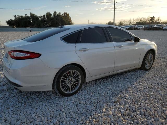 3FA6P0HD2ER316378 - 2014 FORD FUSION SE WHITE photo 3