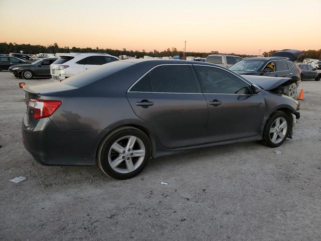 4T1BF1FK0EU464553 - 2014 TOYOTA CAMRY L GRAY photo 3