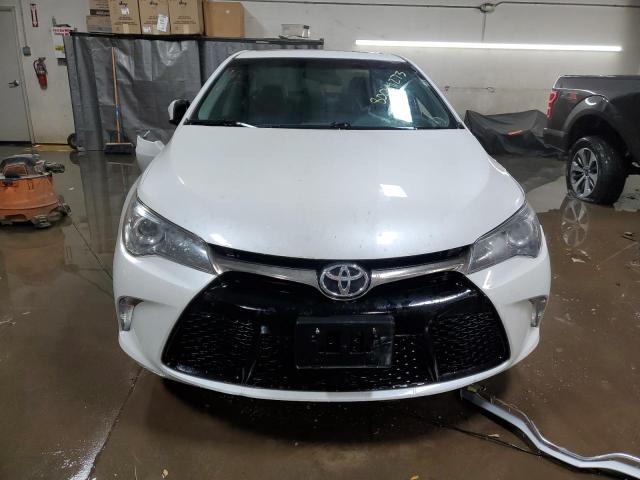 4T1BF1FK6GU189094 - 2016 TOYOTA CAMRY LE WHITE photo 5