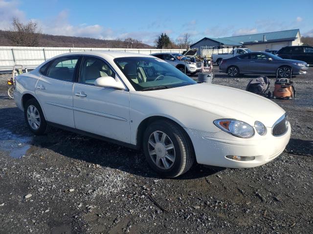 2G4WC582071235626 - 2007 BUICK LACROSSE CX WHITE photo 4