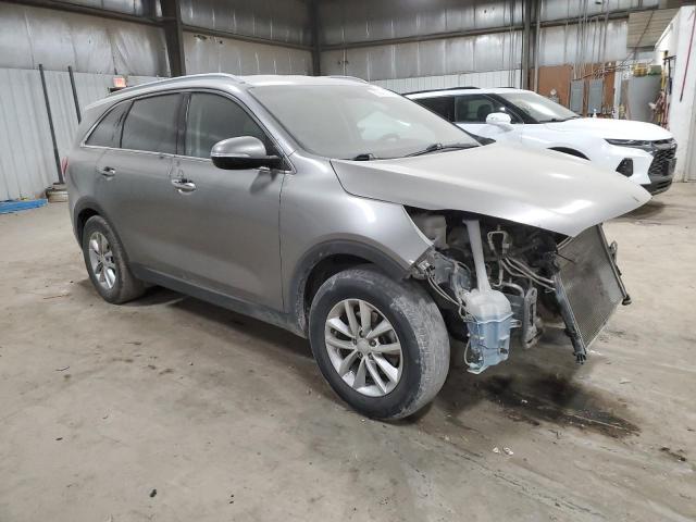 5XYPG4A57JG388500 - 2018 KIA SORENTO LX GRAY photo 4