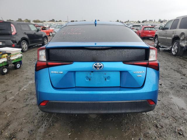 JTDKARFU5K3075198 - 2019 TOYOTA PRIUS BLUE photo 6