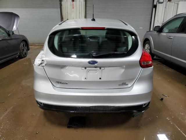 1FADP3K21GL320200 - 2016 FORD FOCUS SE SILVER photo 6