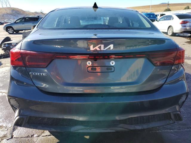 3KPF24AD3PE626818 - 2023 KIA FORTE LX GRAY photo 6