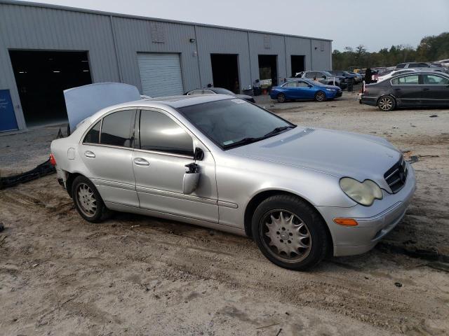 WDBRF64J23F375447 - 2003 MERCEDES-BENZ C 320 SILVER photo 4