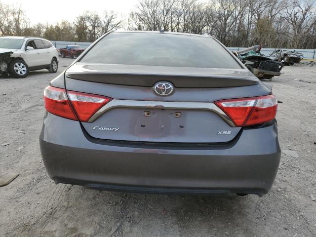 4T1BF1FK8GU155366 - 2016 TOYOTA CAMRY LE GRAY photo 6