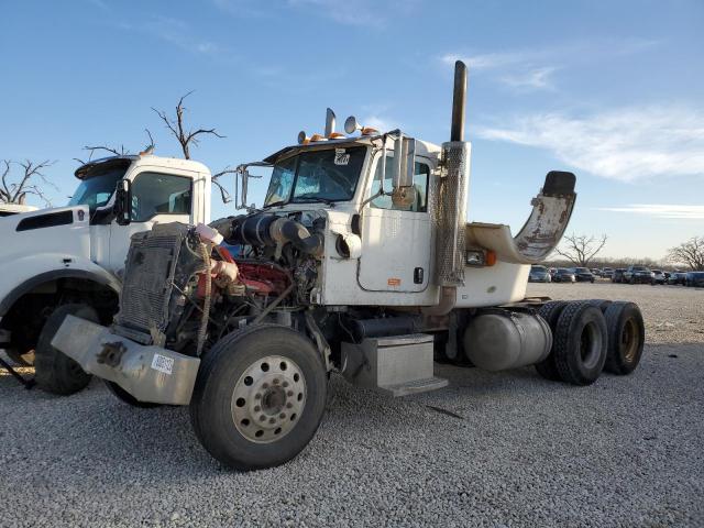 1XPTD49X1DD212184 - 2013 PETERBILT 367 WHITE photo 2