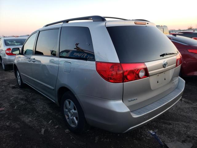 5TDZA23C26S504724 - 2006 TOYOTA SIENNA CE SILVER photo 2