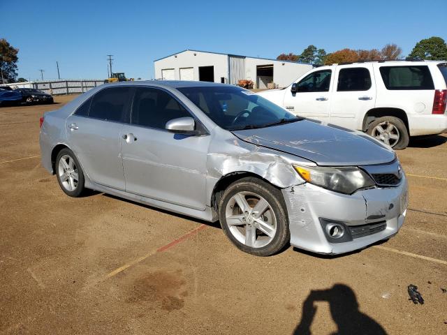 4T1BF1FK2CU097717 - 2012 TOYOTA CAMRY BASE SILVER photo 4