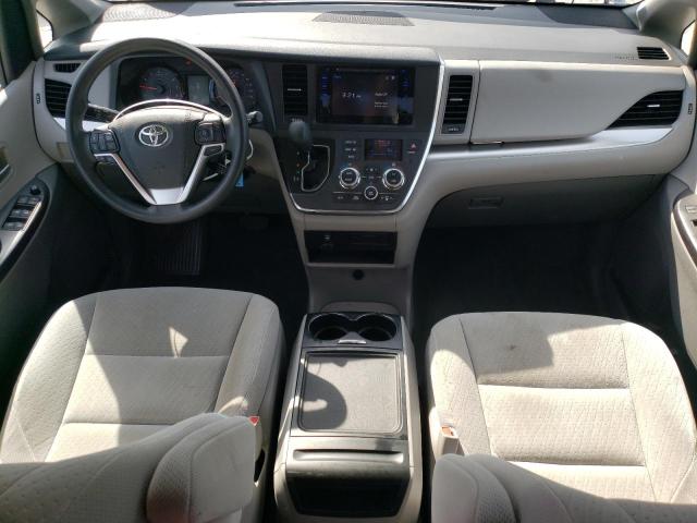 5TDJZ3DC2HS153357 - 2017 TOYOTA SIENNA LE 银色 照片 8