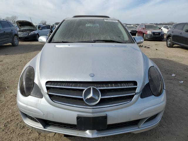 4JGCB65E96A032815 - 2006 MERCEDES-BENZ R 350 SILVER photo 5