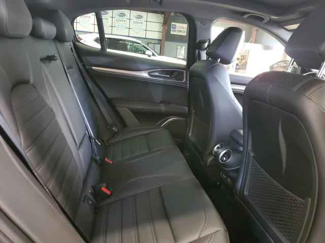 ZASPAKBN1N7D37461 - 2022 ALFA ROMEO STELVIO TI WHITE photo 11