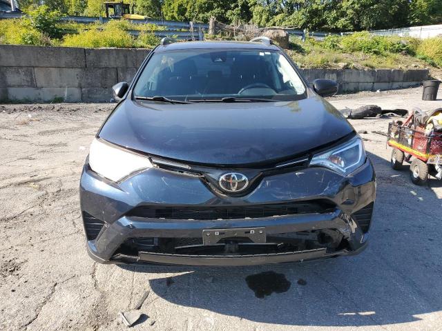 JTMBFREVXJJ249059 - 2018 TOYOTA RAV4 LE CHARCOAL photo 5