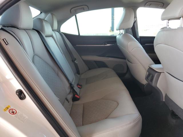 4T1B61HK2JU094018 - 2018 TOYOTA CAMRY XSE Beyaz fotoğraf 10