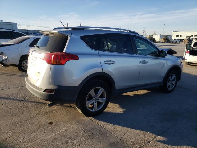 2T3WFREV5FW233426 - 2015 TOYOTA RAV4 XLE SILVER photo 3