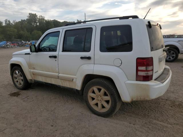 1C4PJMAK2CW196334 - 2012 JEEP LIBERTY SPORT WHITE photo 2