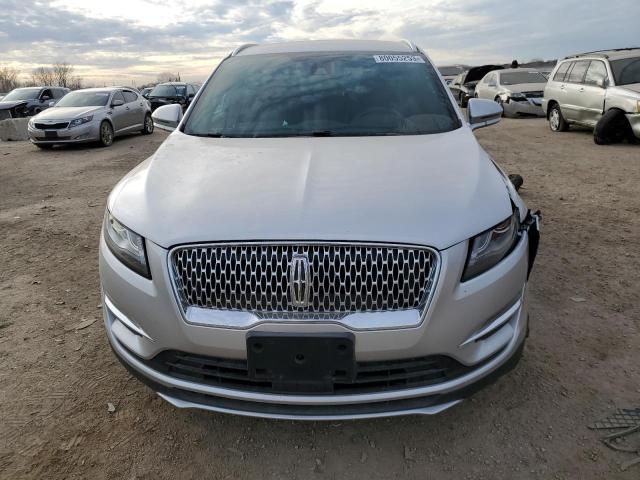 5LMCJ2D90KUL46519 - 2019 LINCOLN MKC SELECT SILVER photo 5