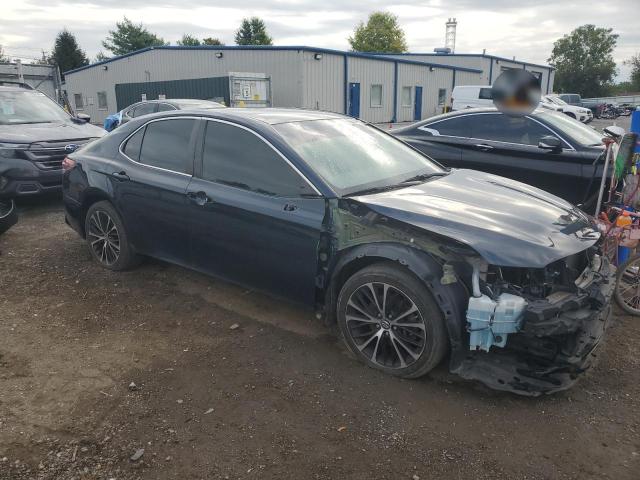 4T1B11HK6JU552321 - 2018 TOYOTA CAMRY L BLUE photo 4